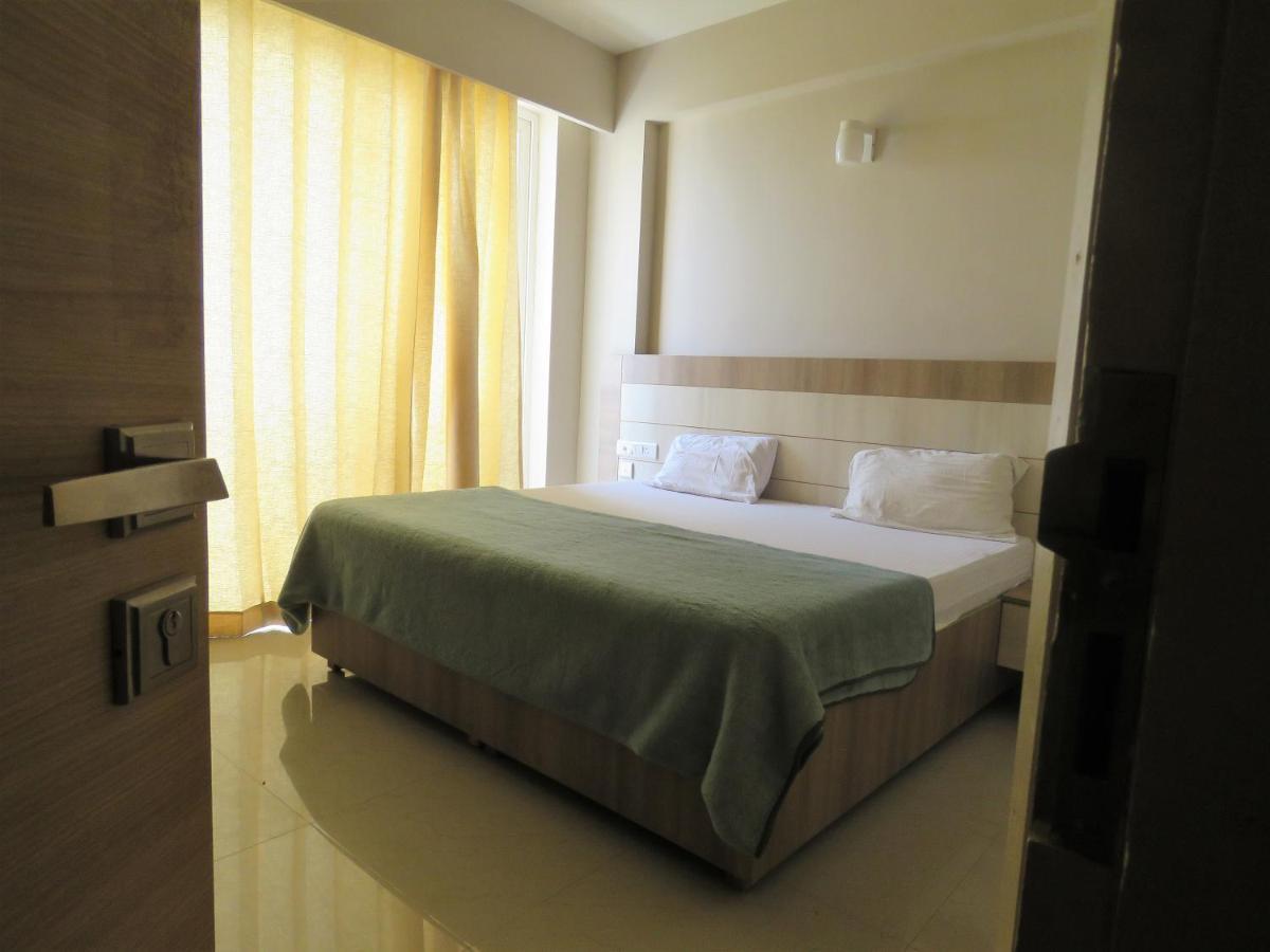 Vrindavan Inn Екстер'єр фото